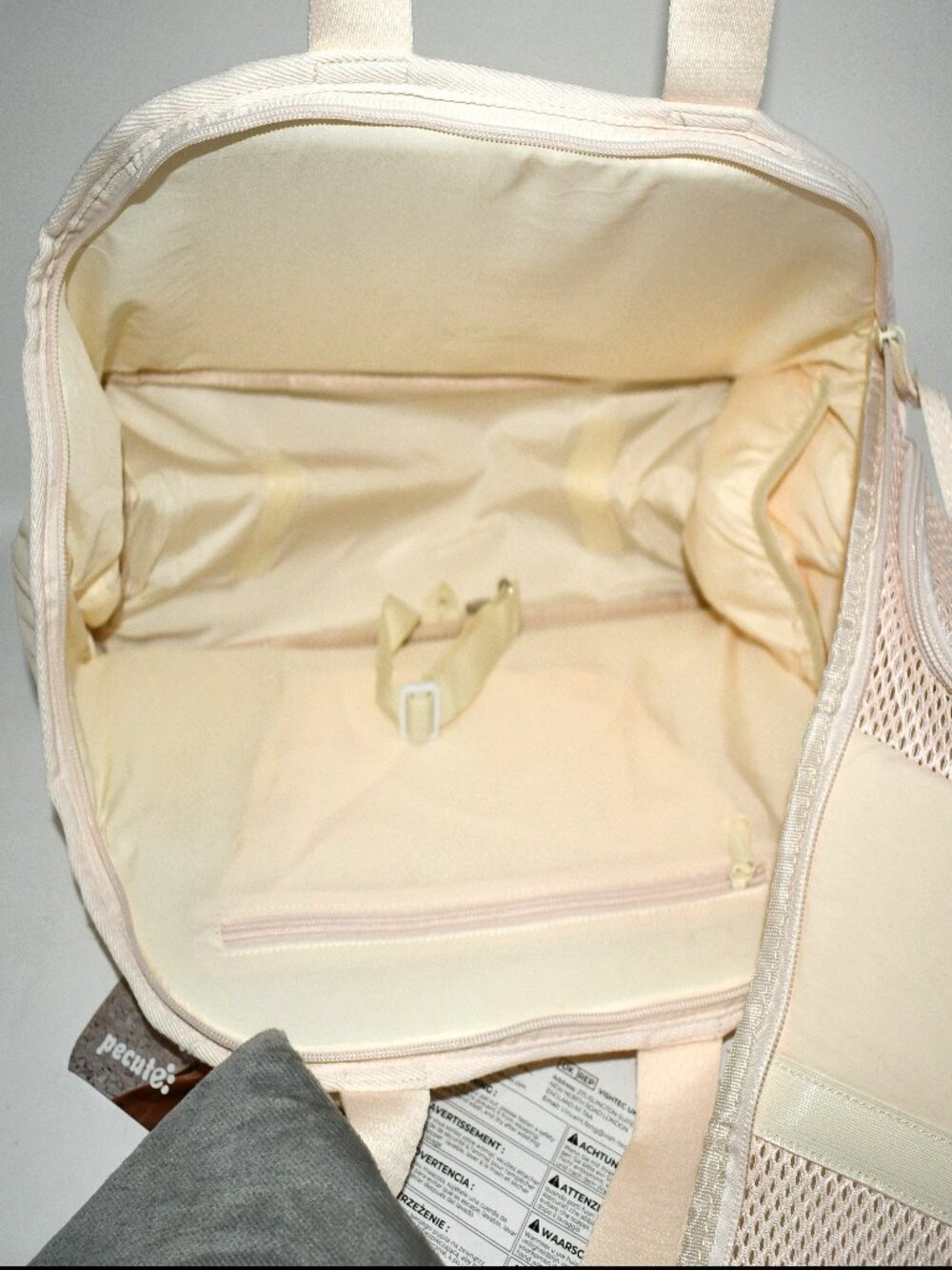 Pecute Dog Purse Carrier, Lightweight Soft-Sided Pet Carrier in Cream NWT - Picture 3 of 11